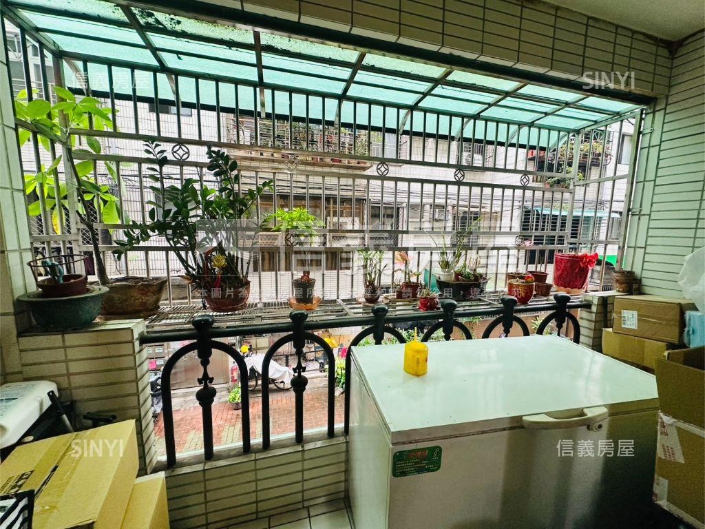 北新天下稀有２樓房屋室內格局與周邊環境