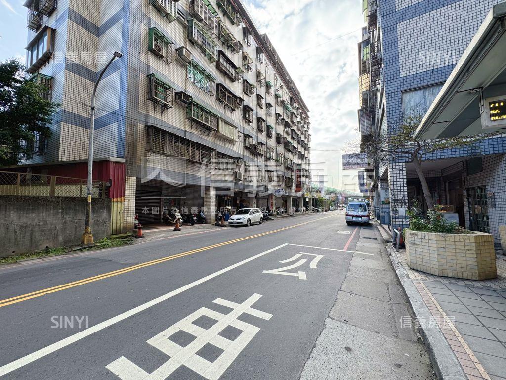 ⭐康寧街稀有黃金店面⭐房屋室內格局與周邊環境