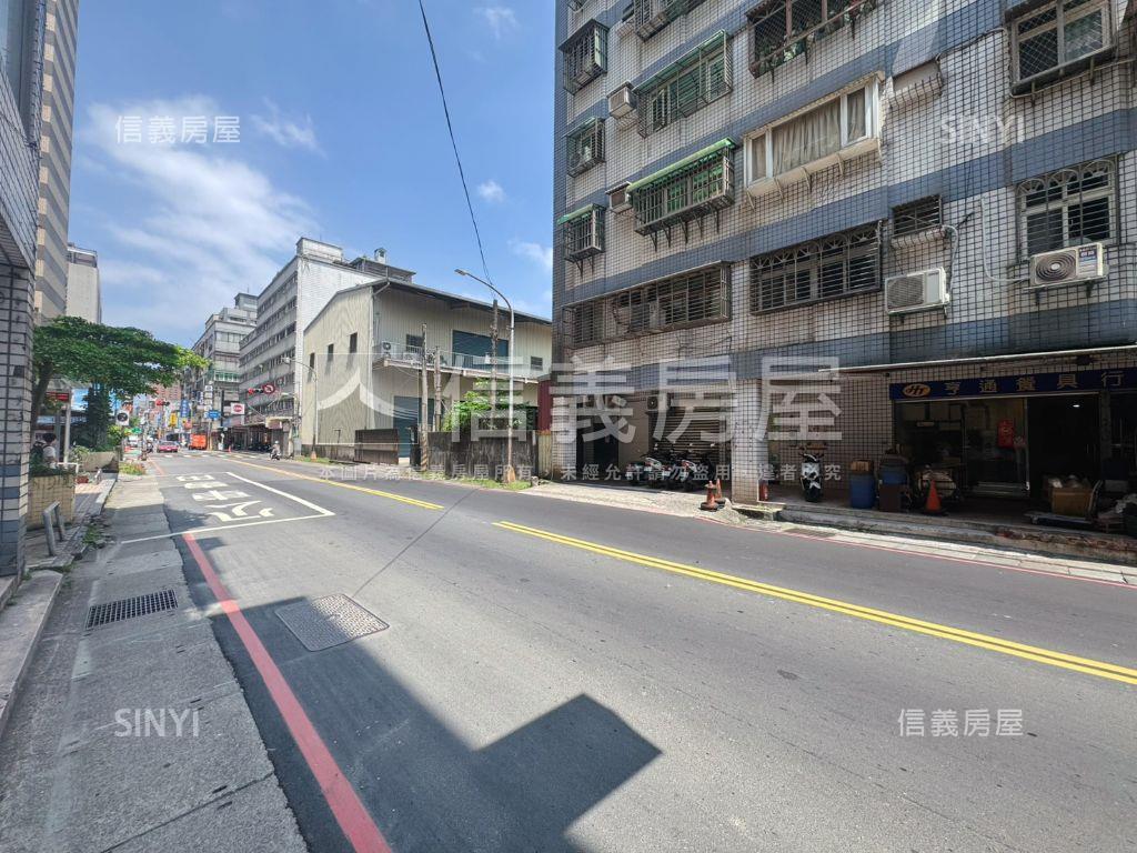 ⭐康寧街稀有黃金店面⭐房屋室內格局與周邊環境