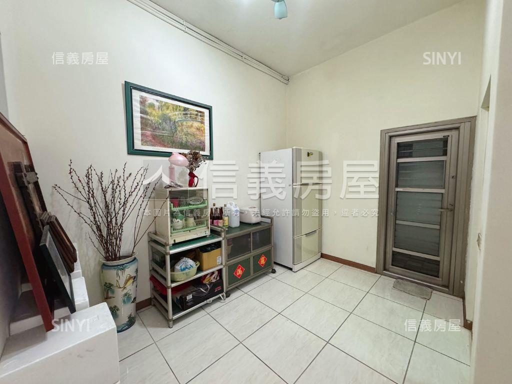 ⭐康寧街稀有黃金店面⭐房屋室內格局與周邊環境