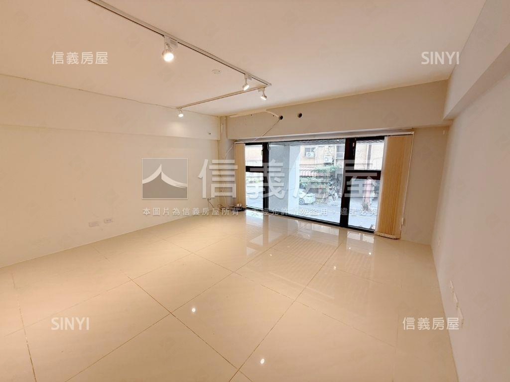 大墩五期黃金店面附平車房屋室內格局與周邊環境