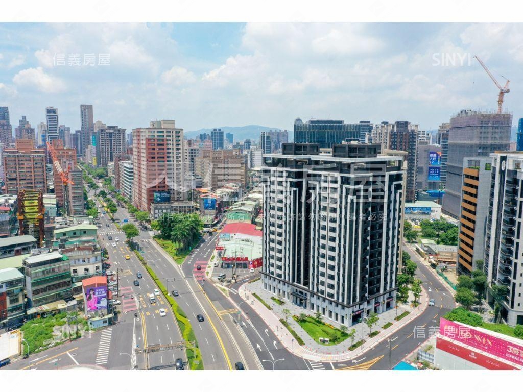 江翠重劃Ｆ區奢華美宅車位房屋室內格局與周邊環境