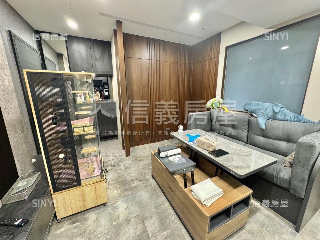 江翠重劃Ｆ區奢華美宅車位房屋室內格局與周邊環境