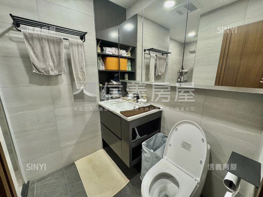 江翠重劃Ｆ區奢華美宅車位房屋室內格局與周邊環境