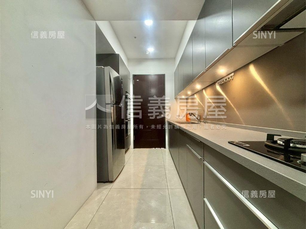 美術皇居高樓景觀三房雙車房屋室內格局與周邊環境