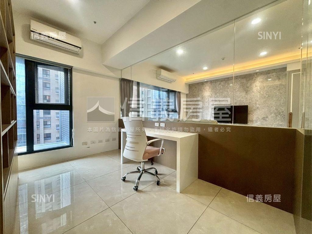 美術皇居高樓景觀三房雙車房屋室內格局與周邊環境