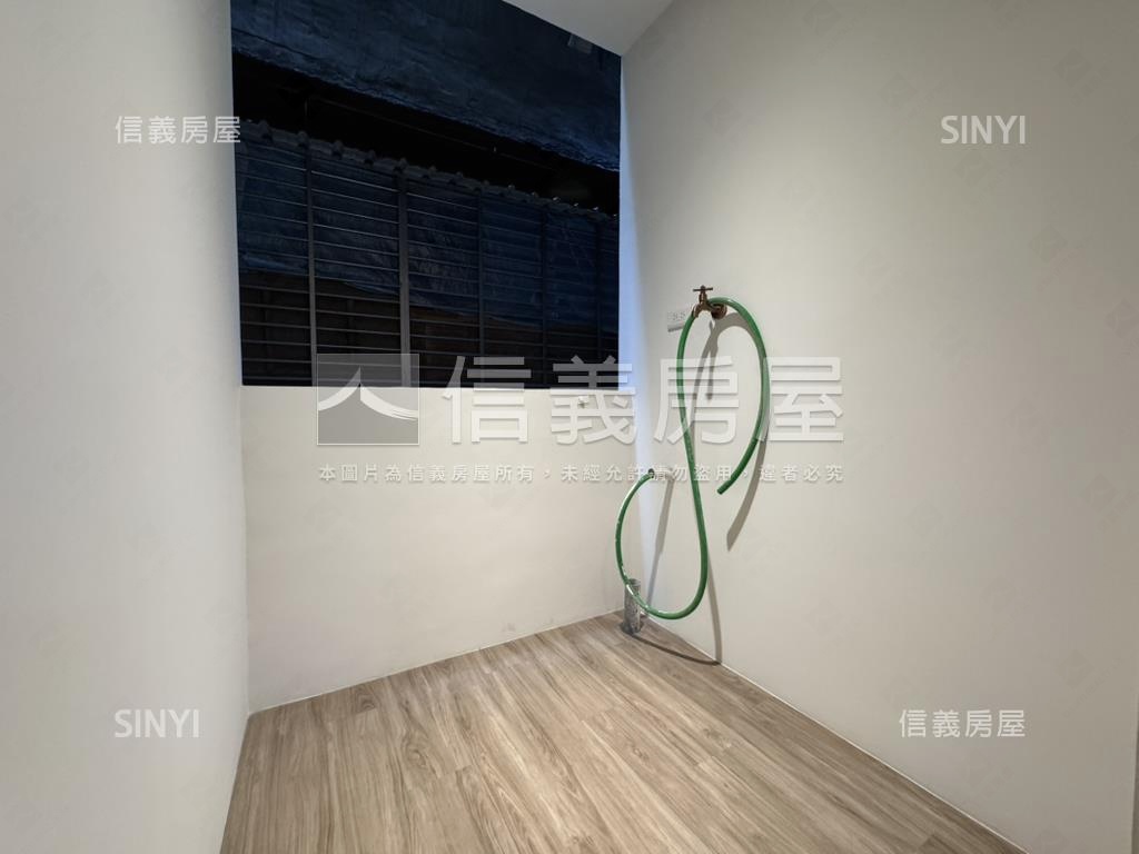 全新整理時尚便利珍貴二樓房屋室內格局與周邊環境