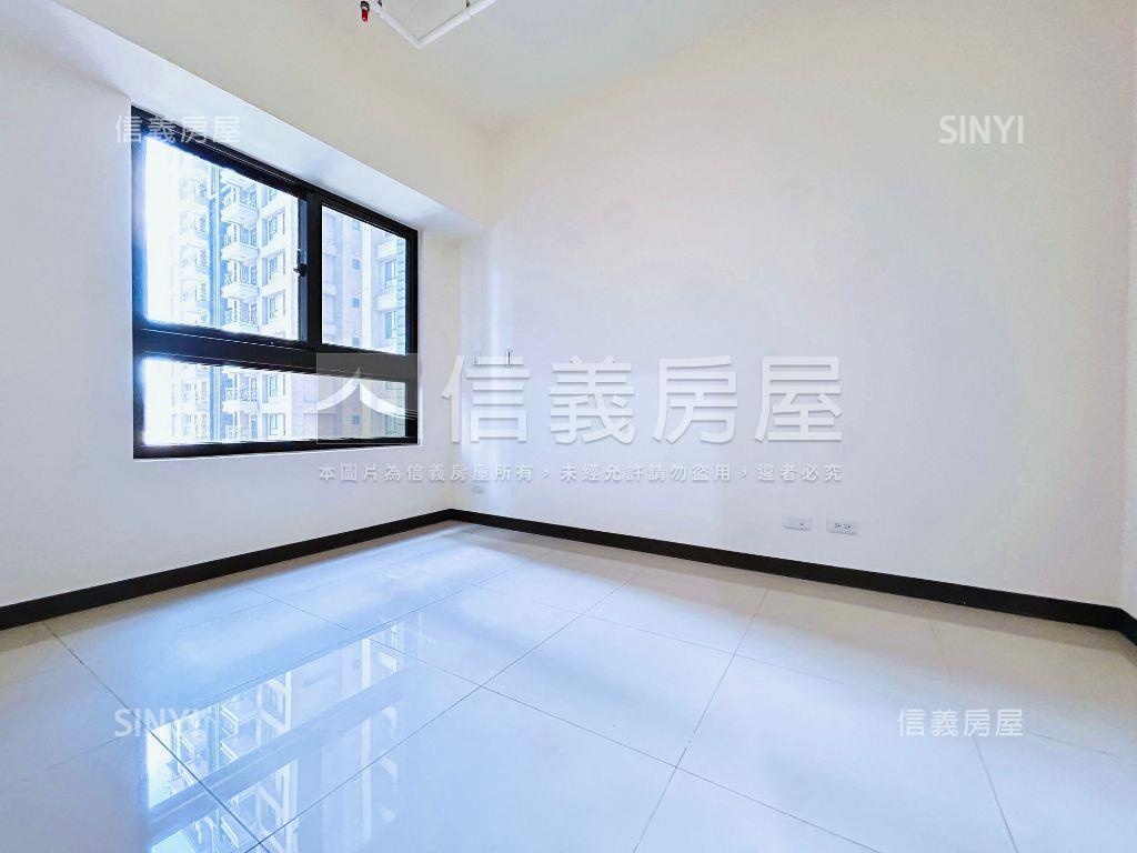 一中皇普莊園兩房平車位房屋室內格局與周邊環境