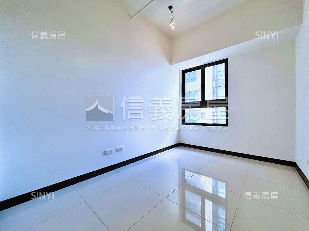 一中皇普莊園兩房平車位房屋室內格局與周邊環境