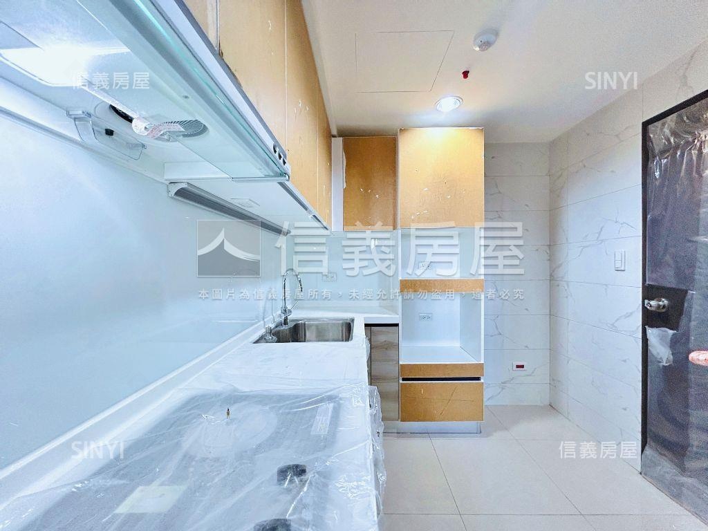 一中皇普莊園兩房平車位房屋室內格局與周邊環境