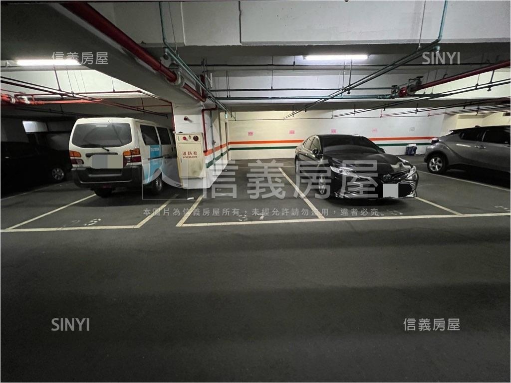 行善平面大車位房屋室內格局與周邊環境