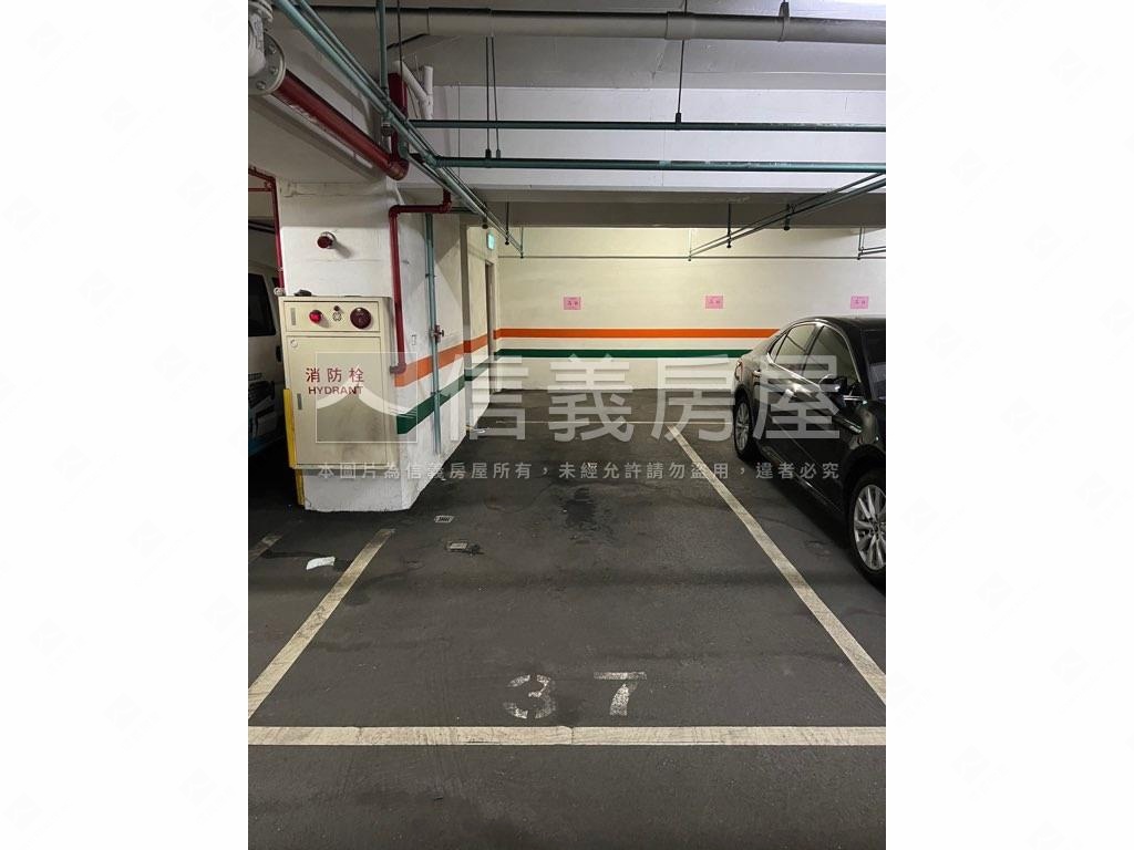 行善平面大車位房屋室內格局與周邊環境