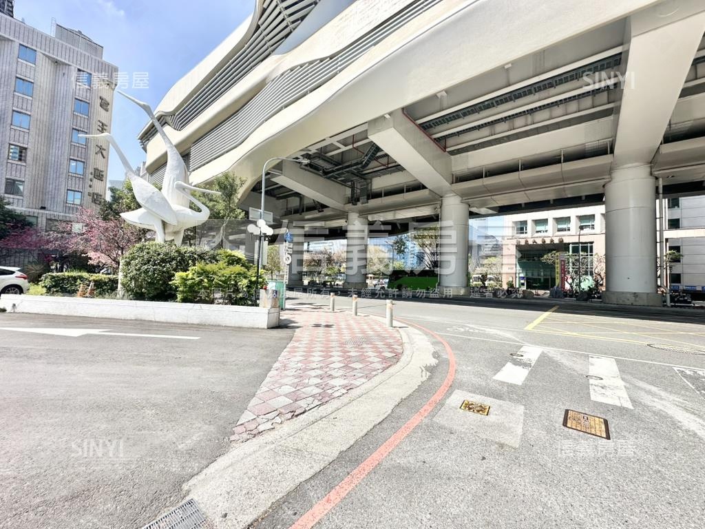 理仁奕舍中高樓層房屋室內格局與周邊環境