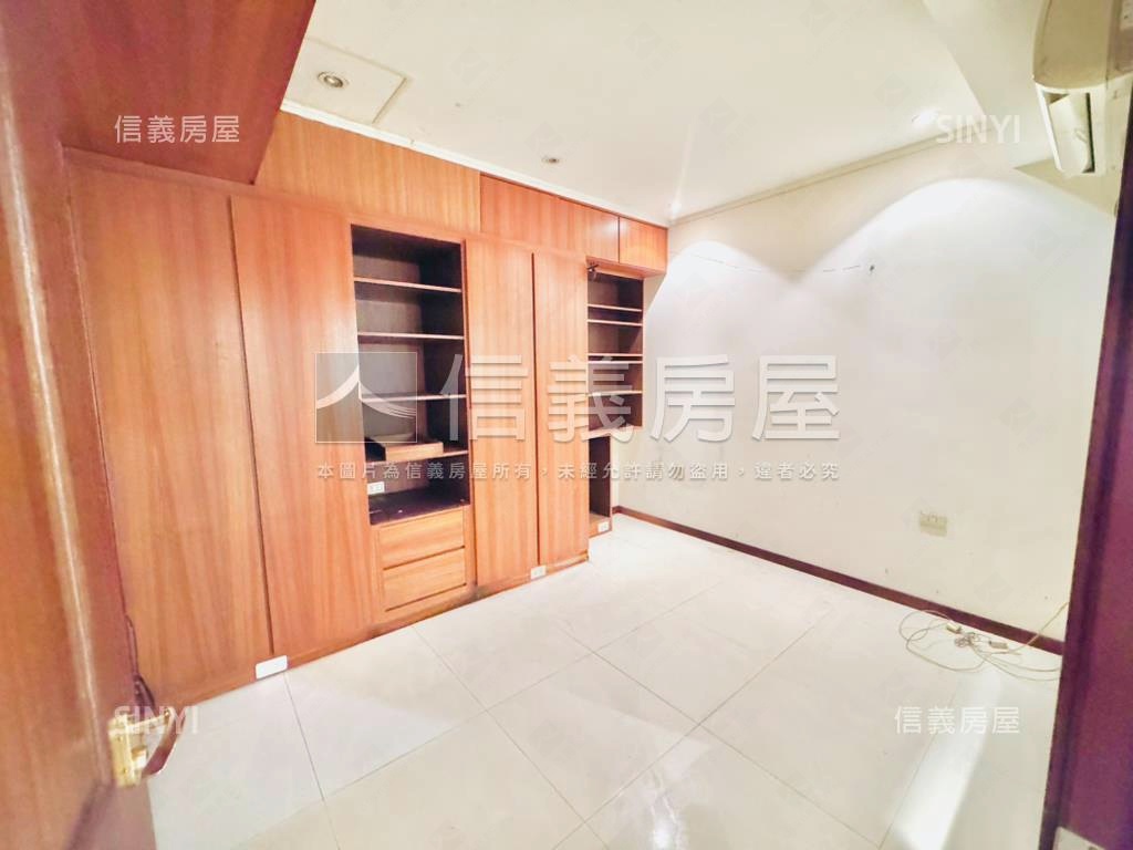 專任★信義稀有１樓房屋室內格局與周邊環境