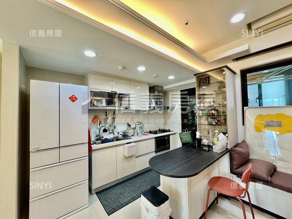 專任世界之星簡約裝潢美屋房屋室內格局與周邊環境