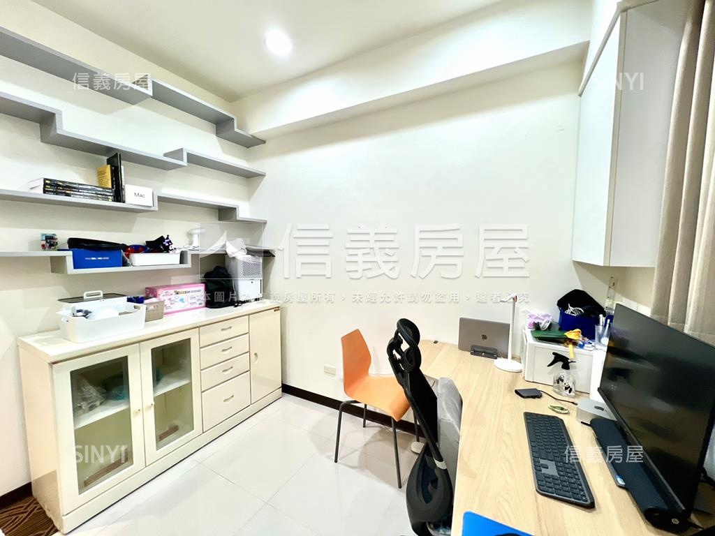 專任世界之星簡約裝潢美屋房屋室內格局與周邊環境