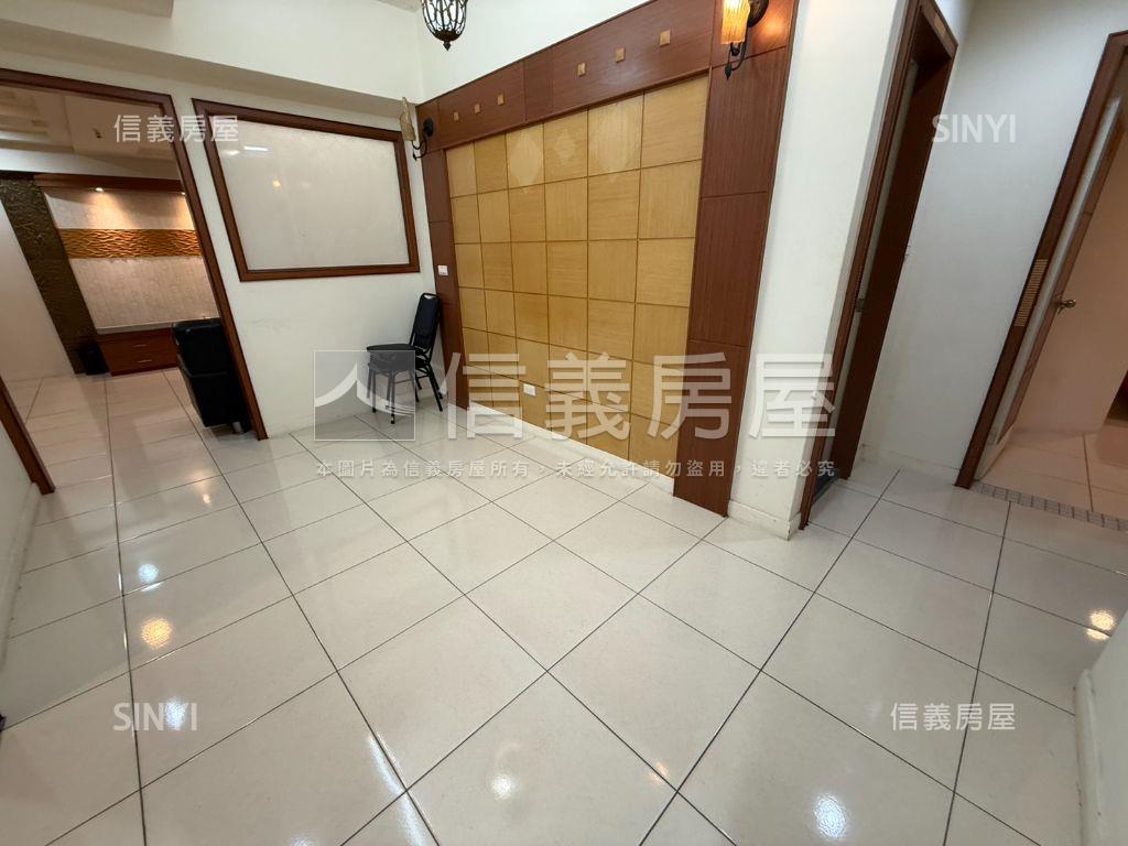 北屯松竹商圈大空間四房房屋室內格局與周邊環境