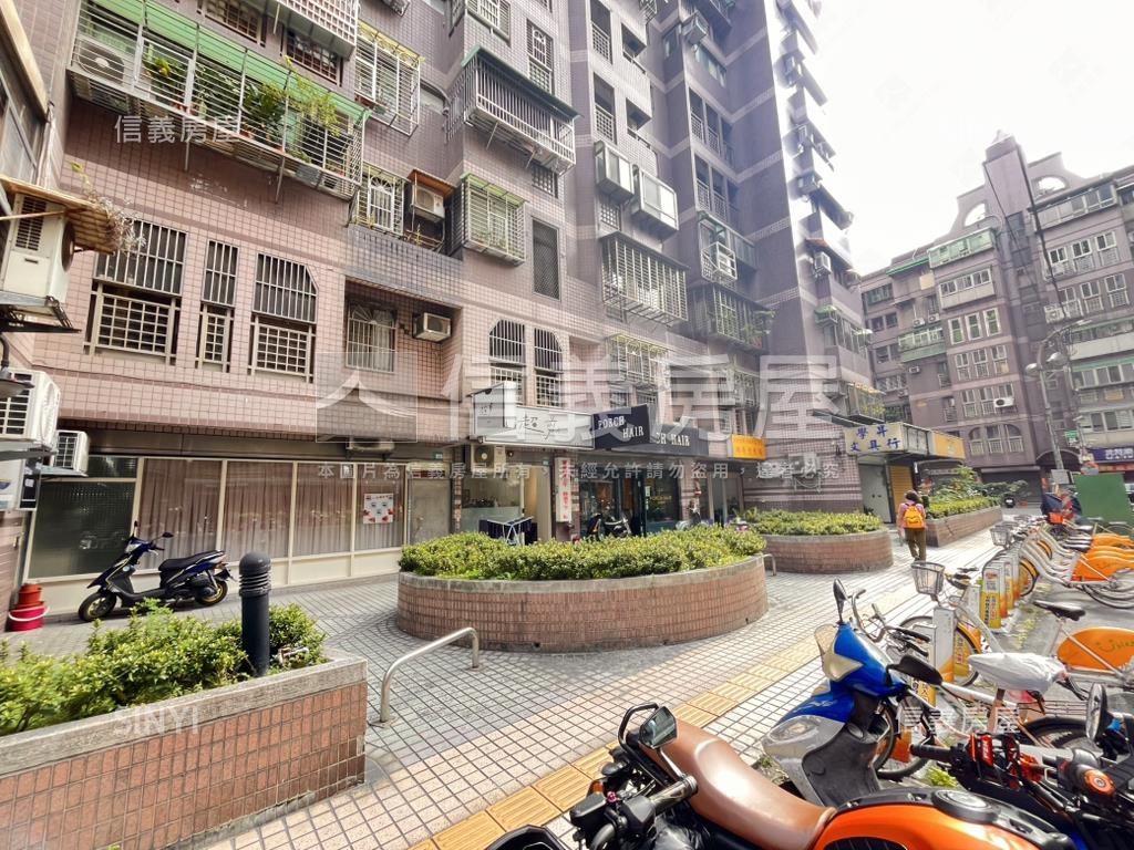 宏運當頭創業店面３房屋室內格局與周邊環境