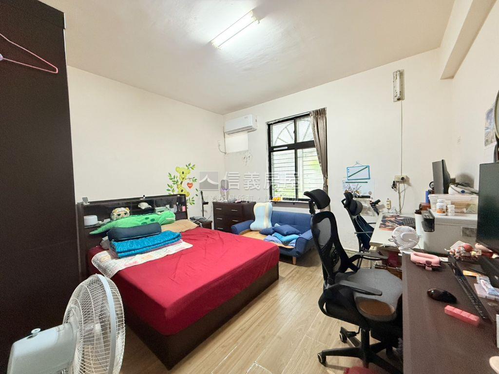 近光華溫莎庭園一樓戶房屋室內格局與周邊環境