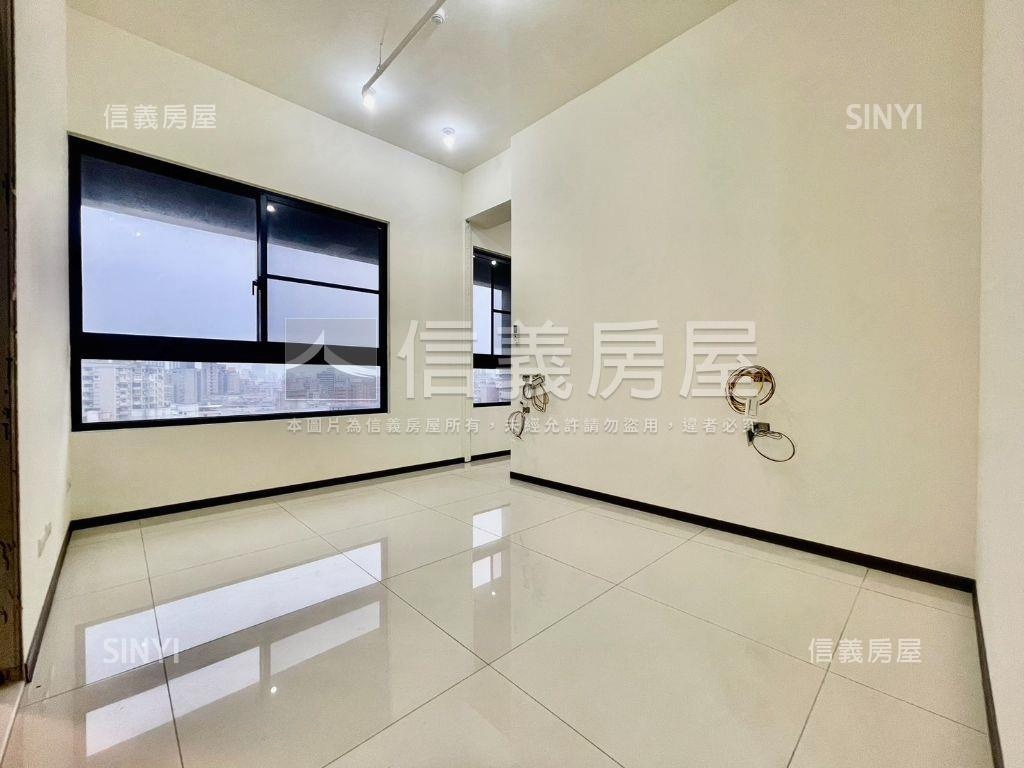 比漾好境三房車位房屋室內格局與周邊環境