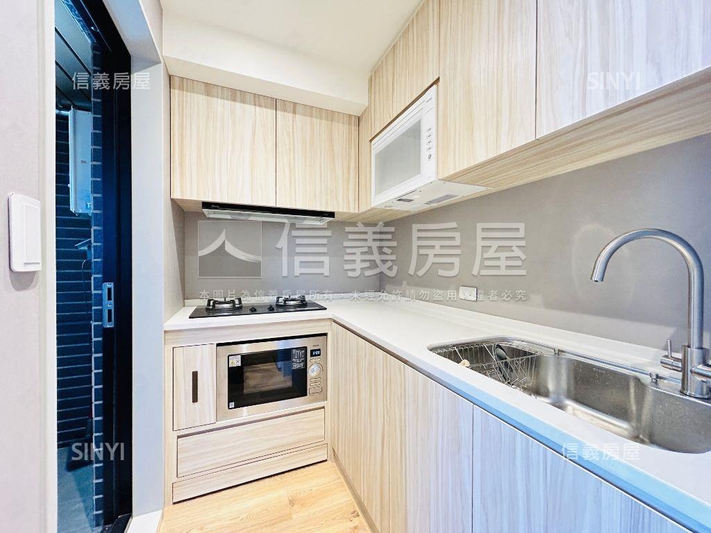 有逸市全新高樓裝潢三房房屋室內格局與周邊環境