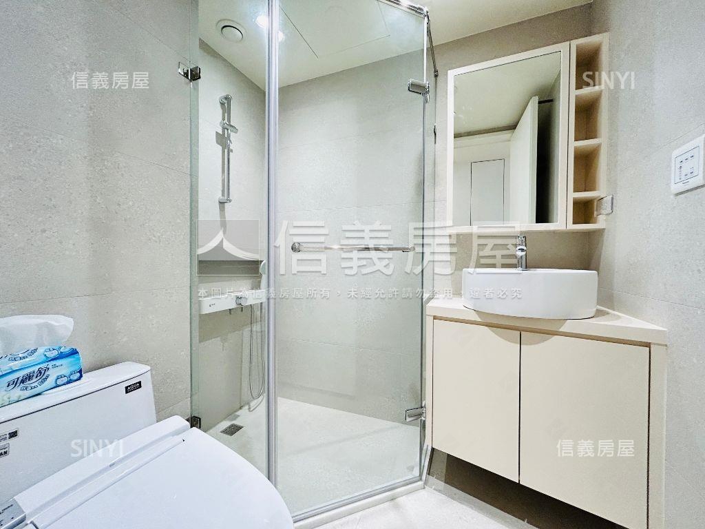 有逸市全新高樓裝潢三房房屋室內格局與周邊環境