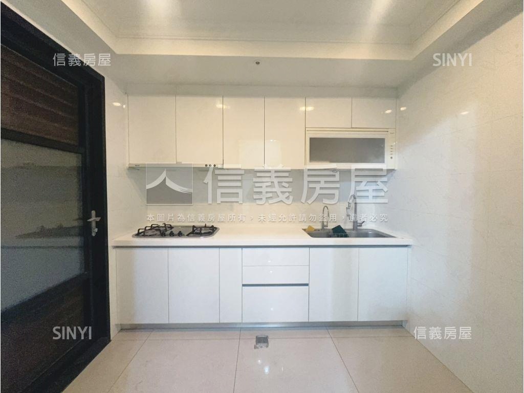 遠雄龍岡高樓次頂景觀房房屋室內格局與周邊環境