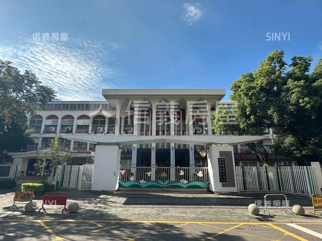 大地坪太陽能收租透套房屋室內格局與周邊環境