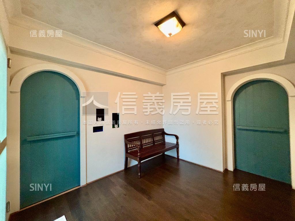 義大花園車庫電梯別墅房屋室內格局與周邊環境