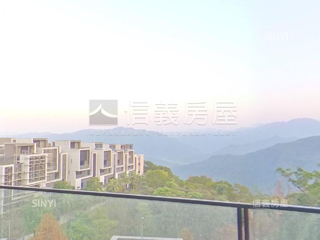 青崧華城電梯別墅房屋室內格局與周邊環境