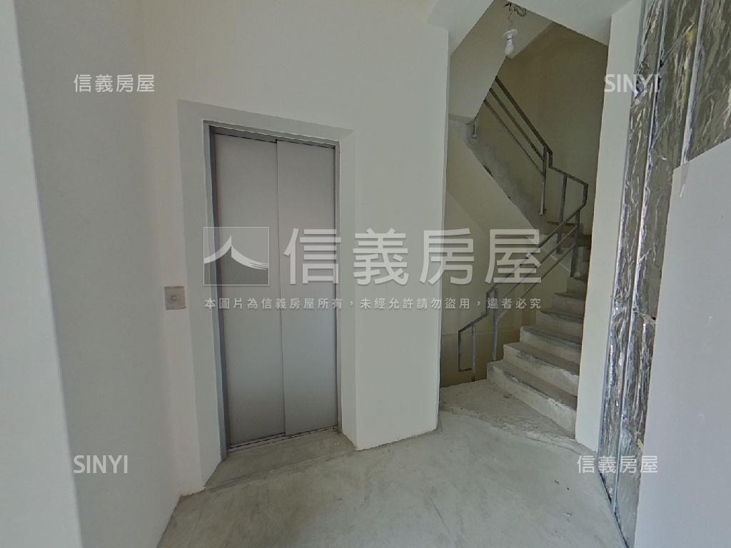 青崧華城電梯別墅房屋室內格局與周邊環境