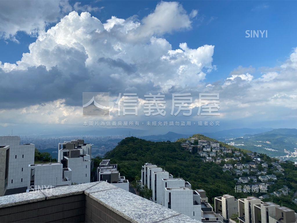 青崧華城電梯別墅房屋室內格局與周邊環境