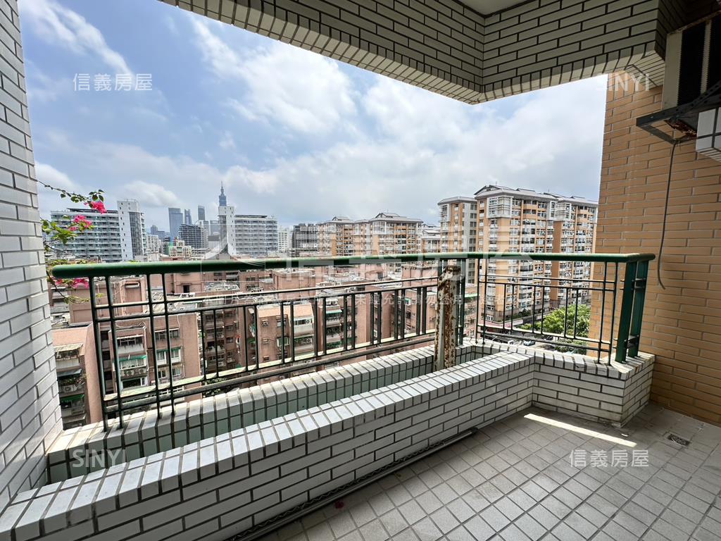 健安新城朝南景觀大戶房屋室內格局與周邊環境