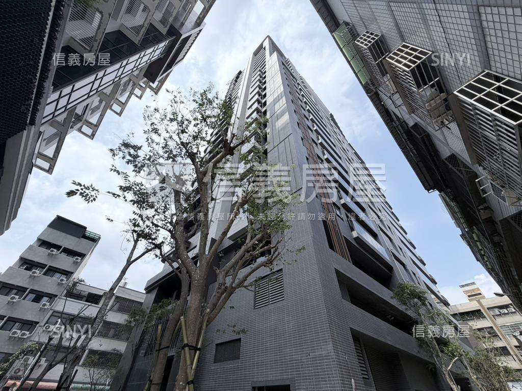富宇德川帝王三房雙車房屋室內格局與周邊環境