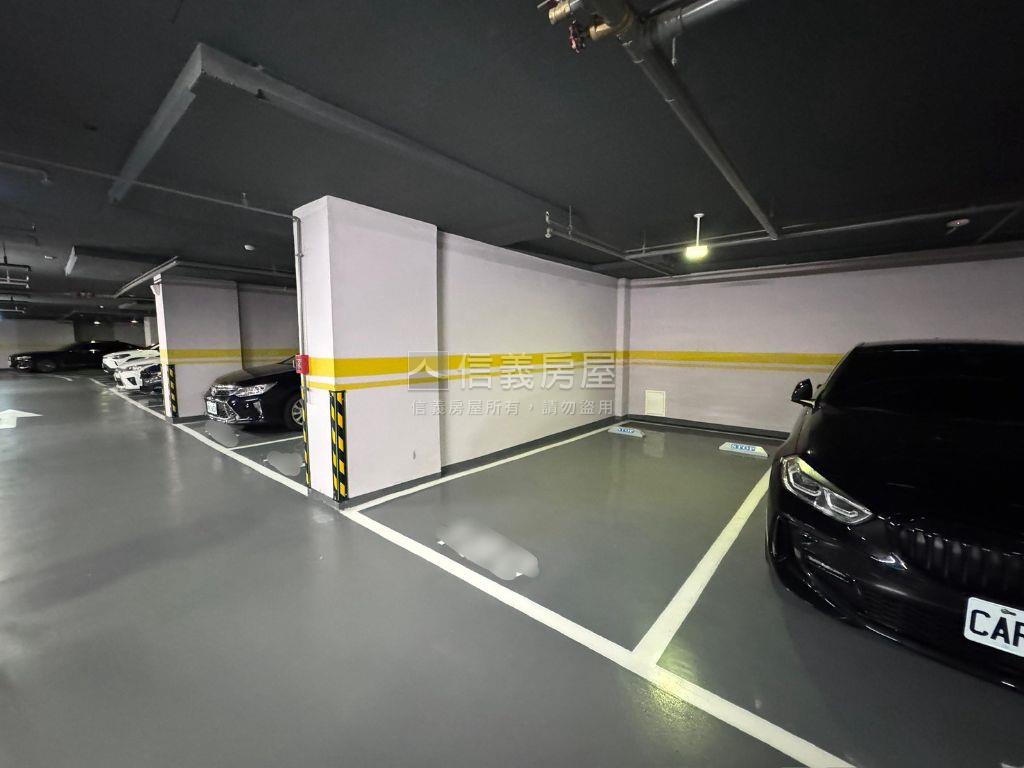 安平輕齡優質兩房平車房屋室內格局與周邊環境