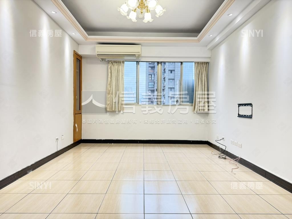 公園捷運邊間高樓電梯三房房屋室內格局與周邊環境