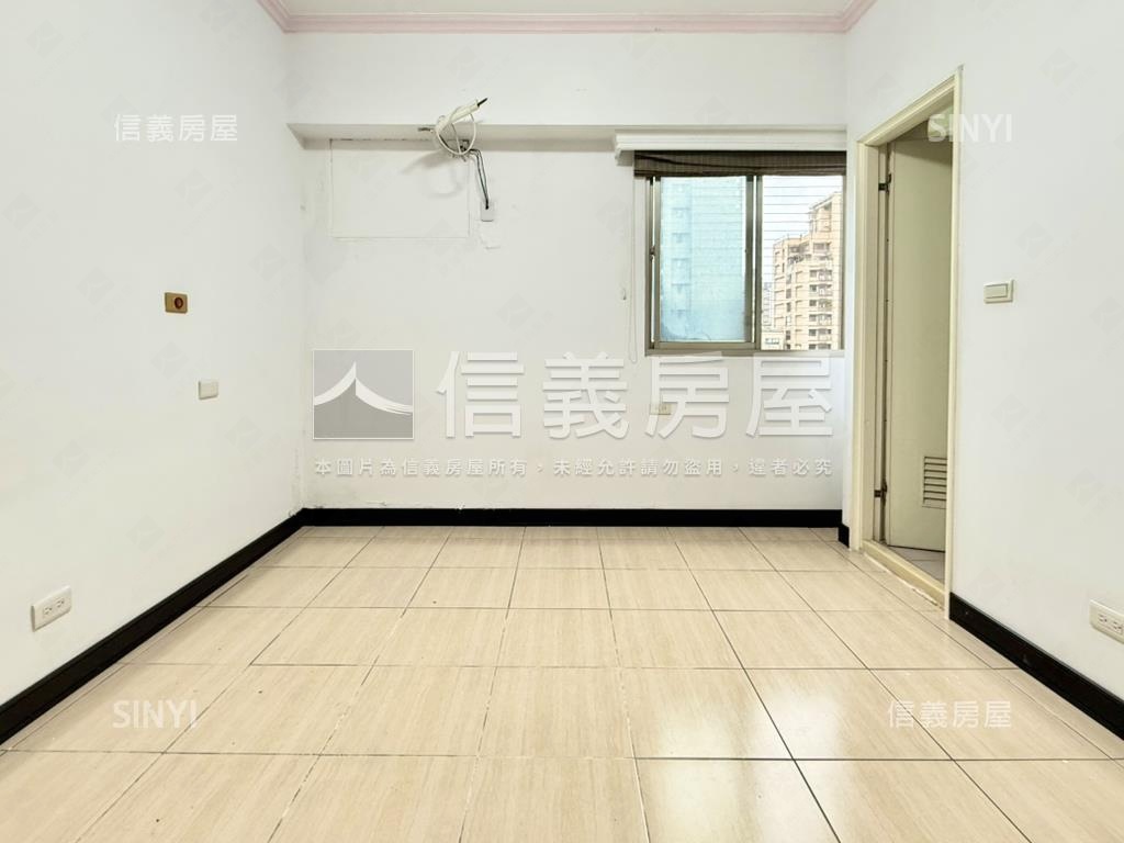 公園捷運邊間高樓電梯三房房屋室內格局與周邊環境