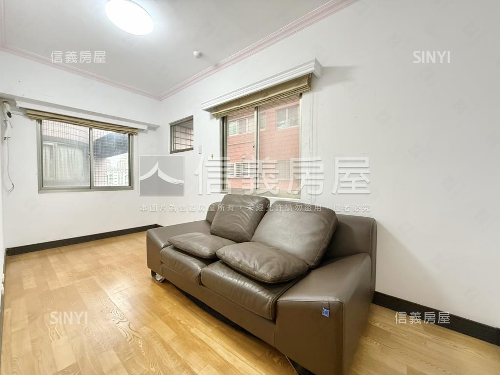 公園捷運邊間高樓電梯三房房屋室內格局與周邊環境