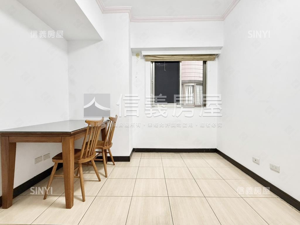 公園捷運邊間高樓電梯三房房屋室內格局與周邊環境