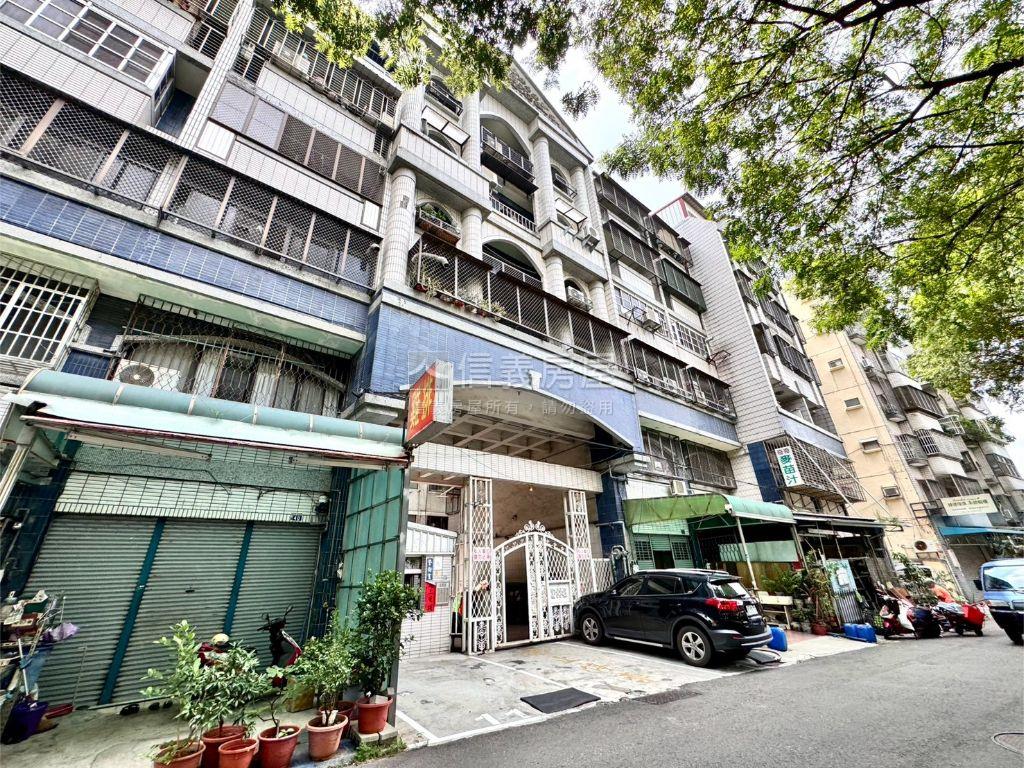 近捷運。大空間美寓房屋室內格局與周邊環境