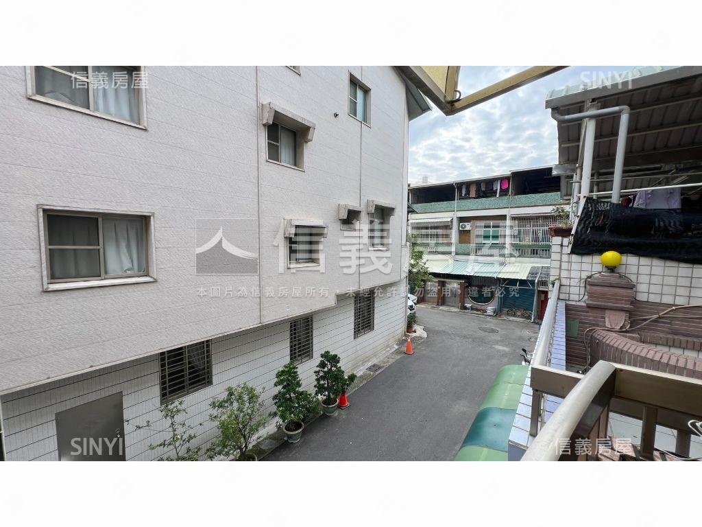 近美術館四套房低總價透天房屋室內格局與周邊環境