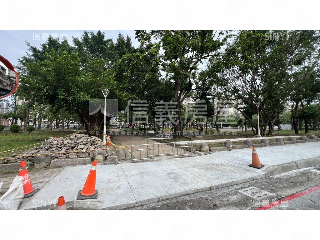 近美術館四套房低總價透天房屋室內格局與周邊環境