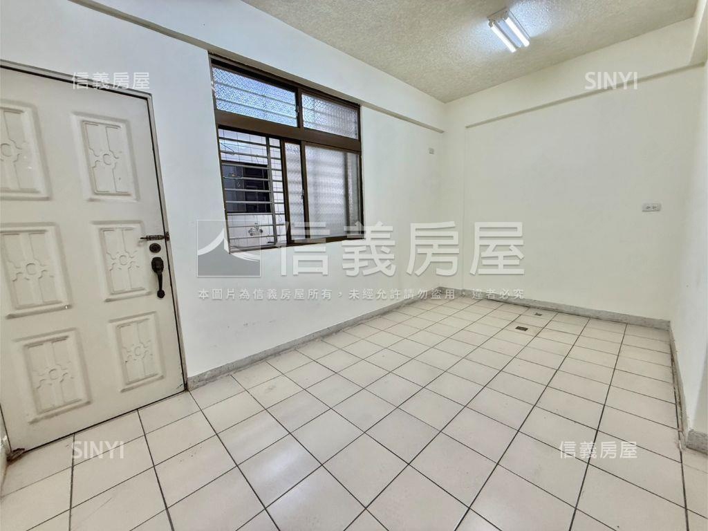 水湳逢甲中國醫稀有夯透天房屋室內格局與周邊環境