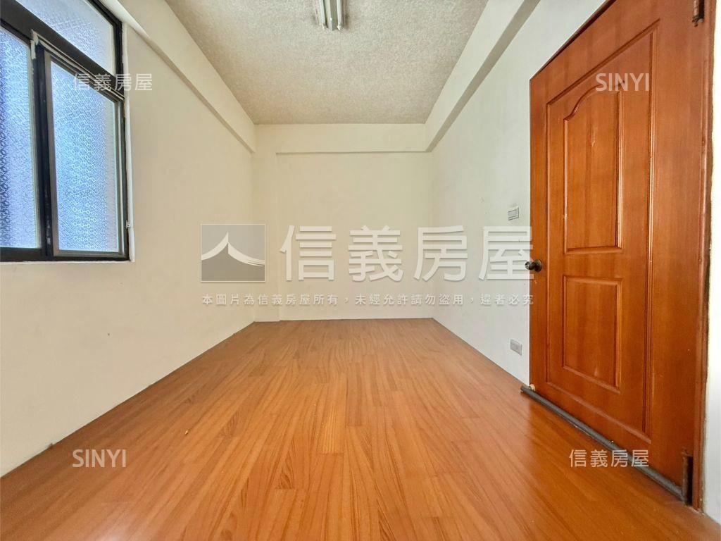 水湳逢甲中國醫稀有夯透天房屋室內格局與周邊環境