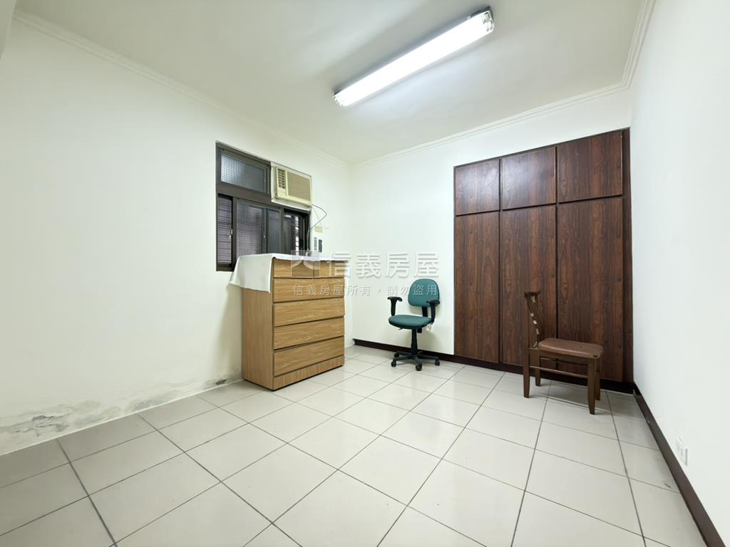 仙岩公寓一樓房屋室內格局與周邊環境