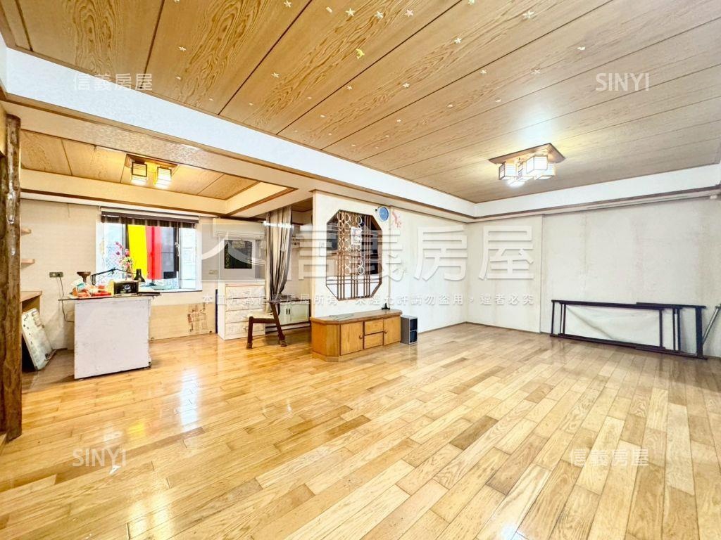 永康｜東橋芳鄰挑高大車墅房屋室內格局與周邊環境