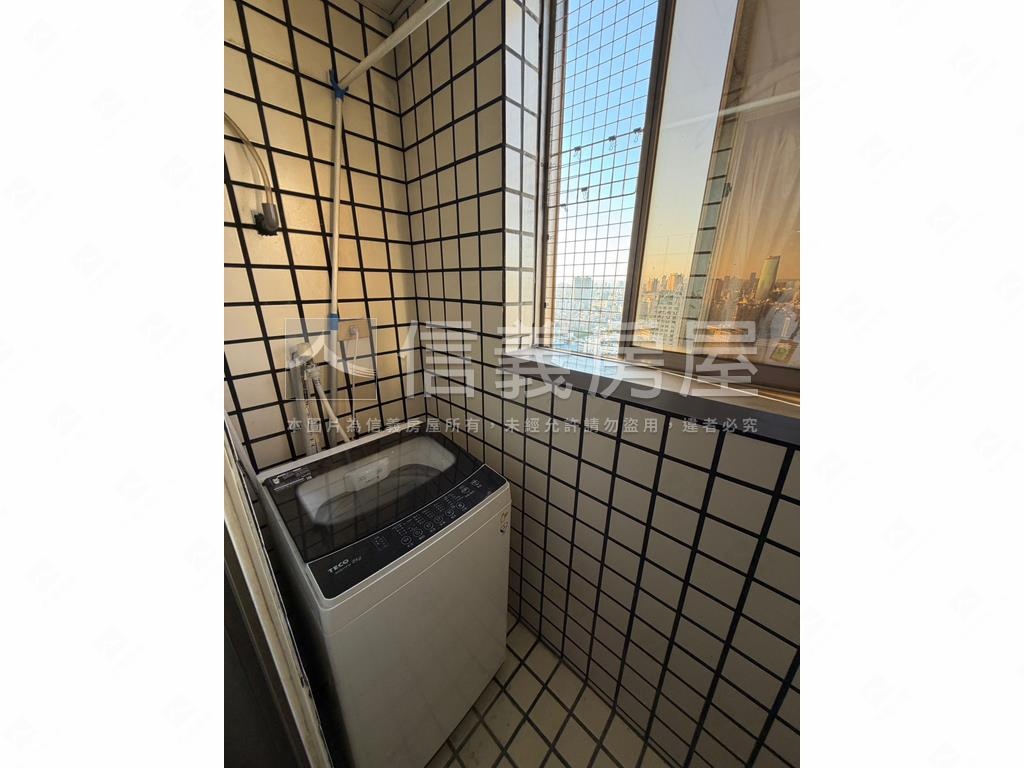 柳川高樓視野美套房房屋室內格局與周邊環境