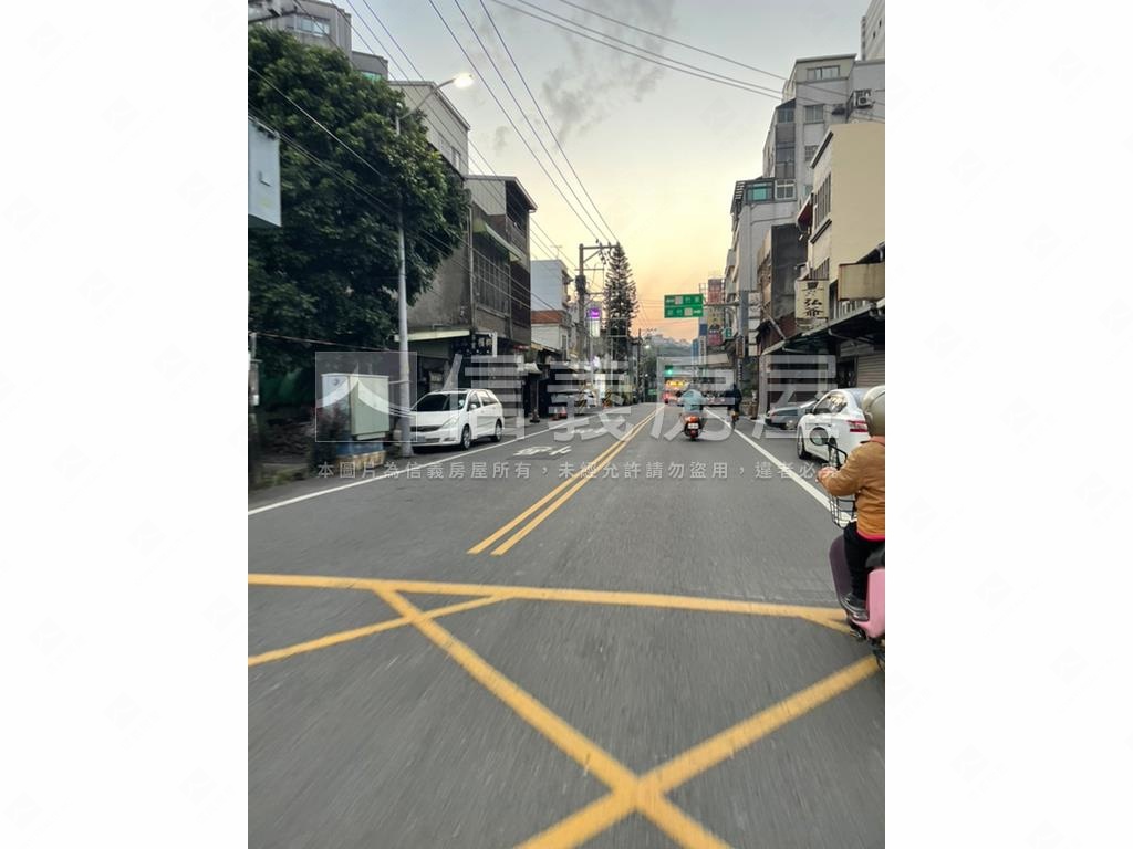 竹中路稀有透店房屋室內格局與周邊環境