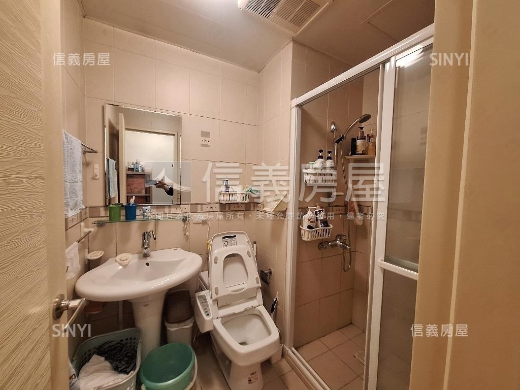 和風集校園三房車房屋室內格局與周邊環境