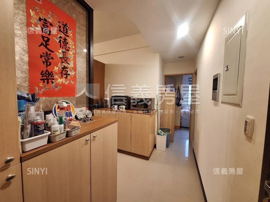 和風集校園三房車房屋室內格局與周邊環境